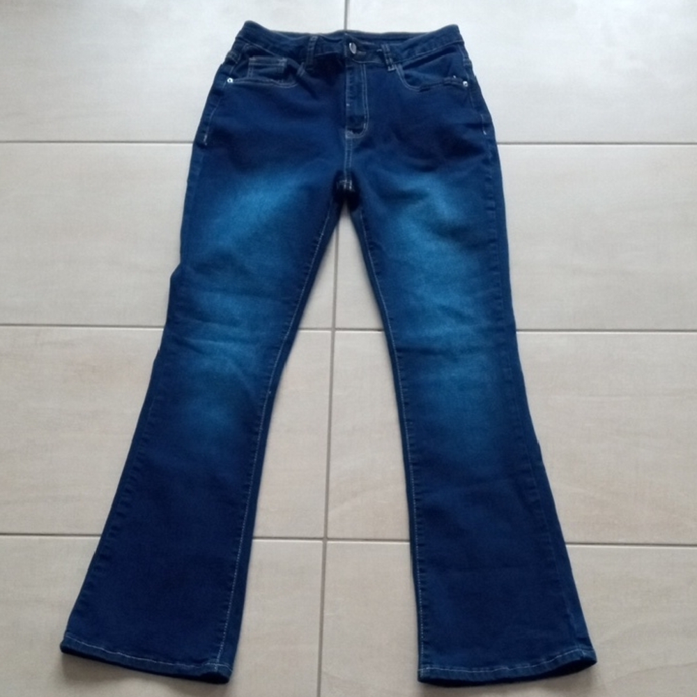Women's Dark Blue Flare Jeans - Classic Bootcut Style